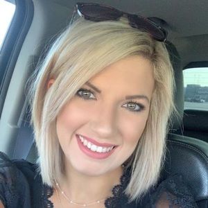 Meet your Posher, Marissa